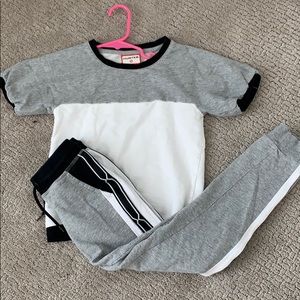 Hunter top and bottom size 6x in girls